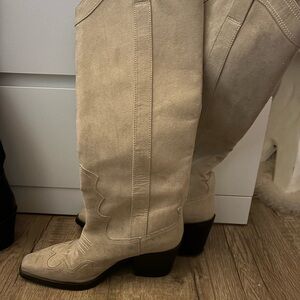 Cream Suede Heeled Boots with Western Style